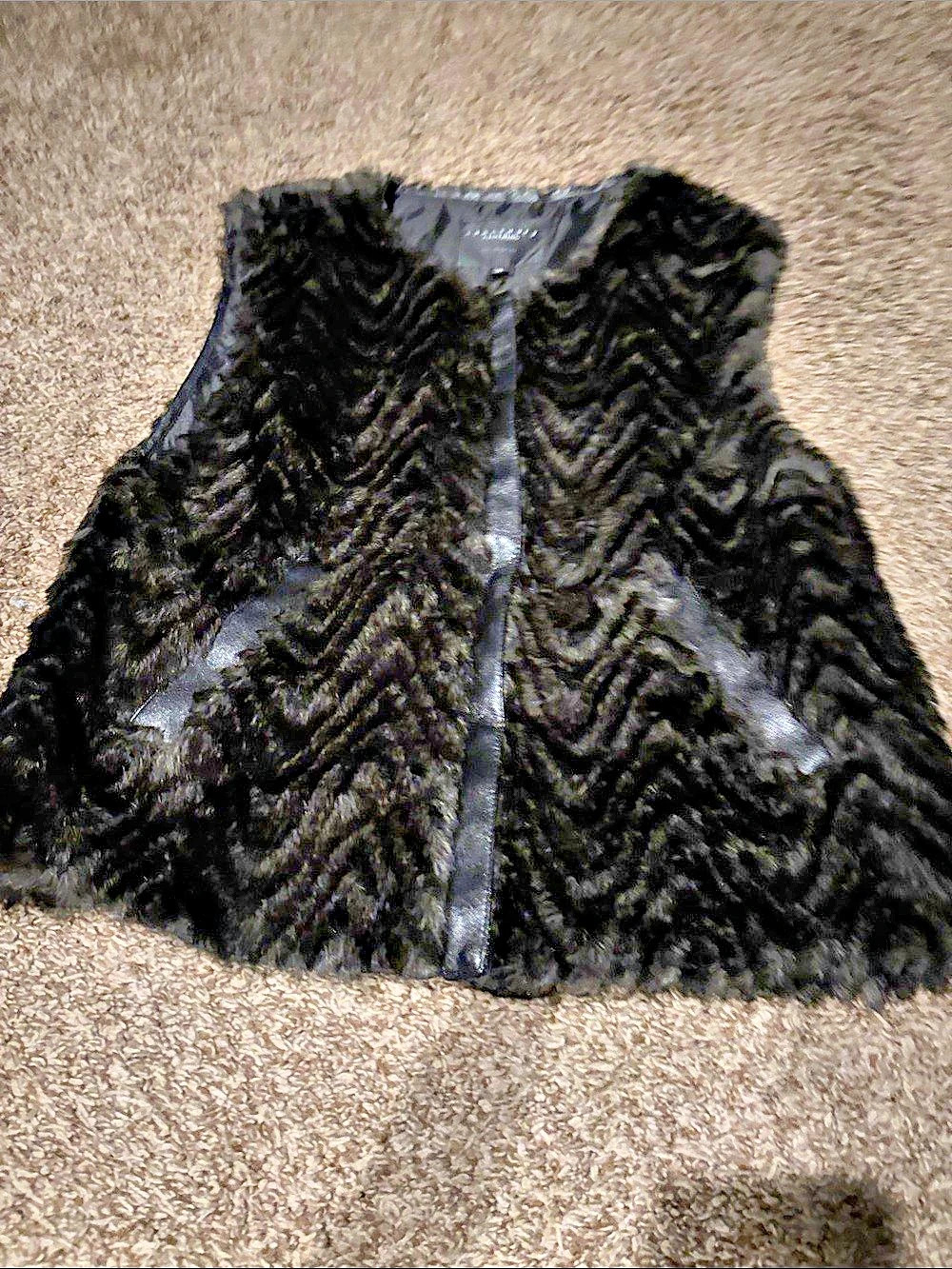 Sanctuary Faux Fur Vest in Black Size Medium Like New
